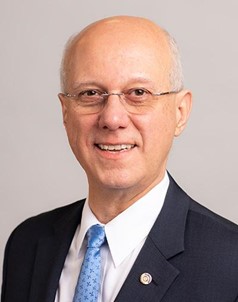 マリオ・セザール・マルティンス・デ・カマルゴ会長
